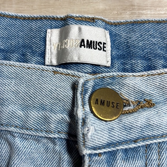 Amuse Society Button Fly Distressed Light Wash Denim Short - Picture 2 of 5